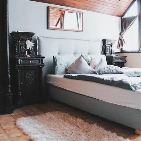 Bed & Breakfast Panzio Pannonhalma