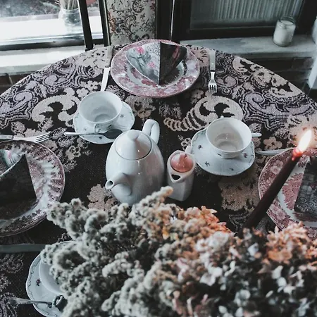 Panzio Bed & Breakfast *