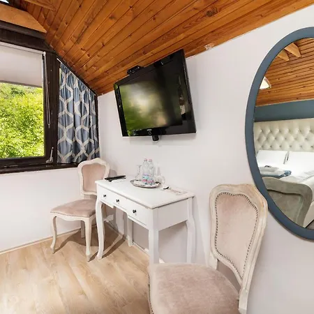 Panzio Bed & Breakfast